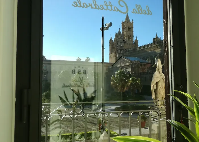 I Vicini Della Cattedrale ベッド・アンド・ブレックファスト パレルモ