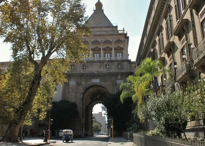 Nocleg ze śniadaniem I Vicini Della Cattedrale 3*