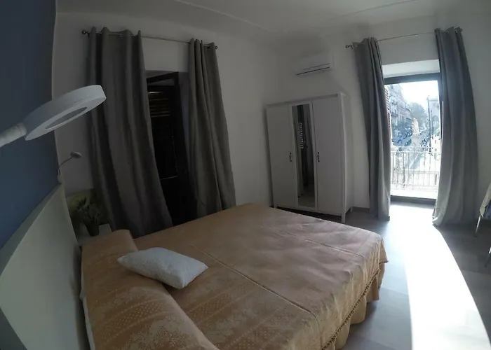 I Vicini Della Cattedrale Nocleg ze śniadaniem 3*